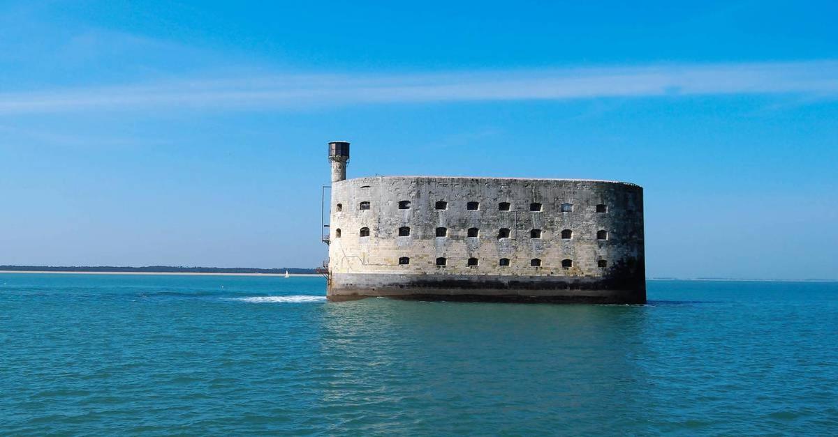 Residence Esmeralda Meuble De Tourisme 3 Etoiles Rochefort (Charente-Maritime) Exterior foto